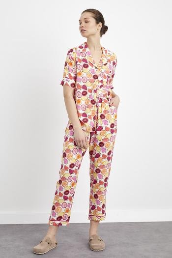 Biyeli Desenli Uzun Pijama