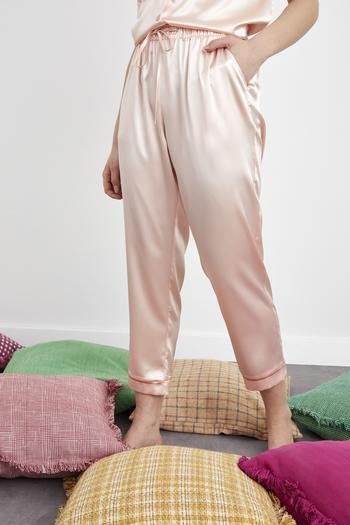 Biyeli Desenli Uzun Saten Pijama