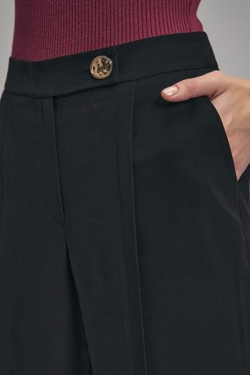 Düğme Detaylı Pantolon