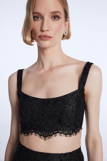 Mert Aslan Dantel Crop Bluz