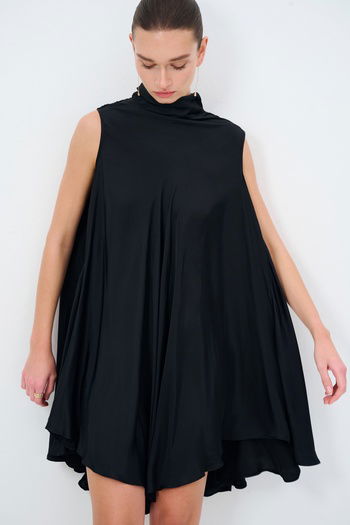 Moda Tutkusu Saten Dökümlü Elbise