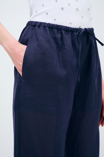 Bağcık detaylı pantolon