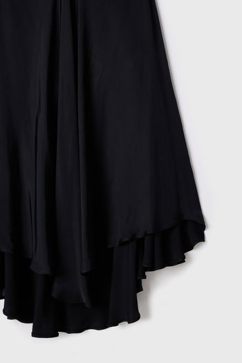 Moda Tutkusu Saten Dökümlü Elbise