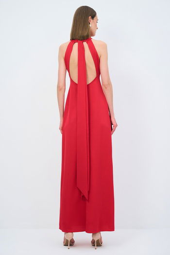 Night Zoom Halter Yaka Uzun Elbise