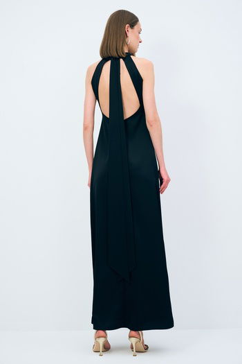 Night Zoom Halter Yaka Uzun Elbise
